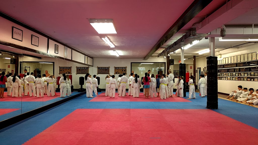 Jenning School Of Karate | 16 John St W, Bradford, ON L3Z 2B3, Canada | Phone: (905) 775-1413