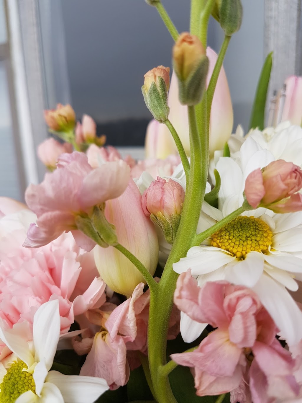 Lasting Expressions Floral Design | 555 Rossland Rd E, Oshawa, ON L1K 1K8, Canada | Phone: (905) 728-4299