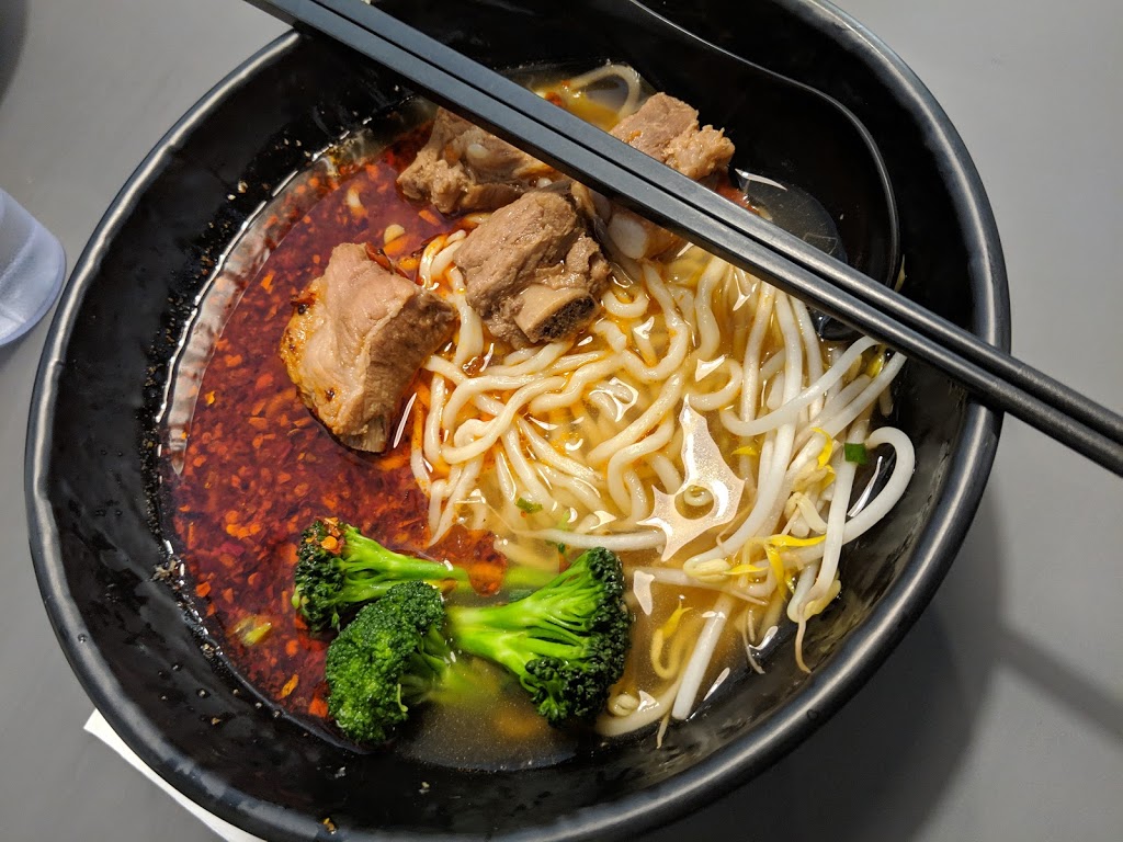 Alfys Noodle House | 840 Waverley St #3B, Winnipeg, MB R3T 5Z7, Canada | Phone: (204) 489-6814