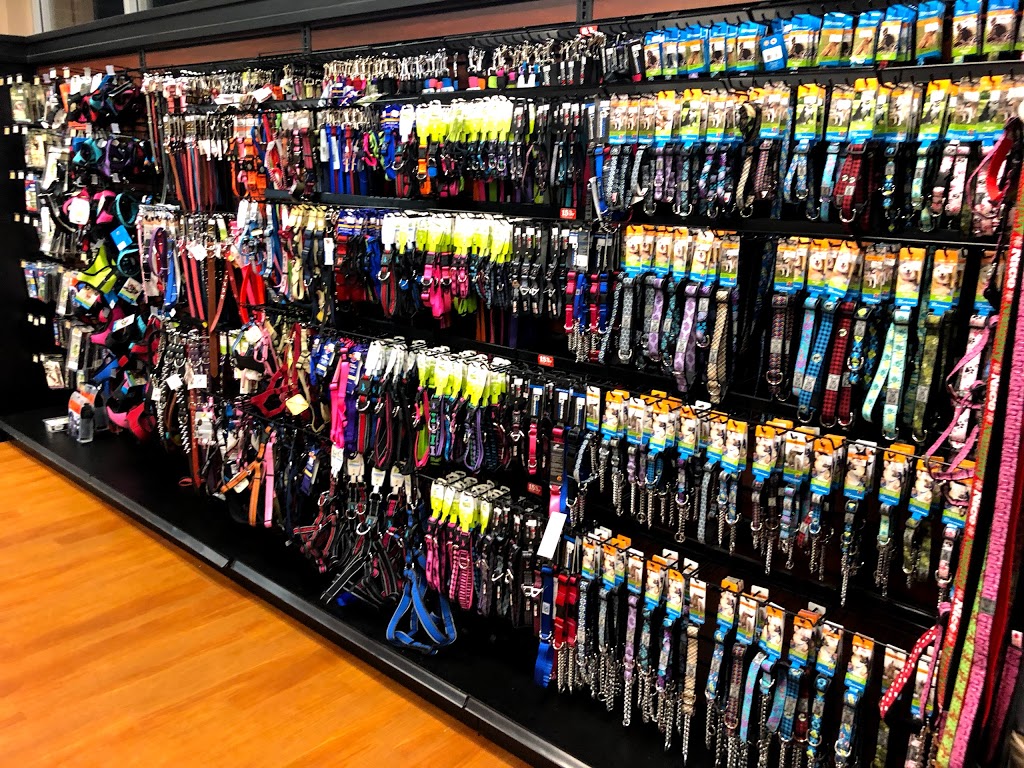 Bosleys by Pet Valu | 6466 176 St #400, Surrey, BC V3S 4G3, Canada | Phone: (604) 576-6377