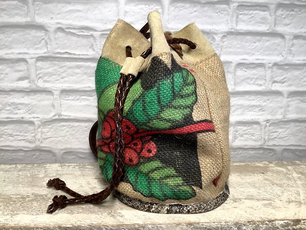 Désign Inédit Mode Accessoires | 538 Rue Létourneau, Mont-Saint-Hilaire, QC J3H 3L3, Canada | Phone: (450) 813-6890