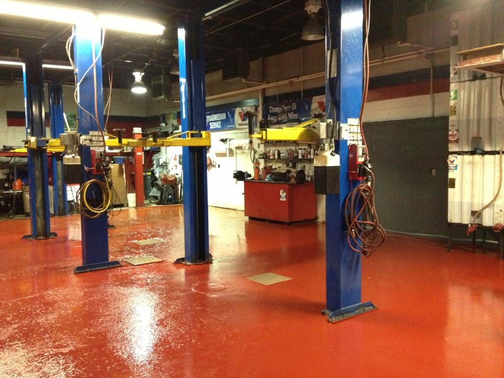 McDermott Motors Tirecraft | 300 Shuter St, Toronto, ON M5A 1W7, Canada | Phone: (416) 361-1707