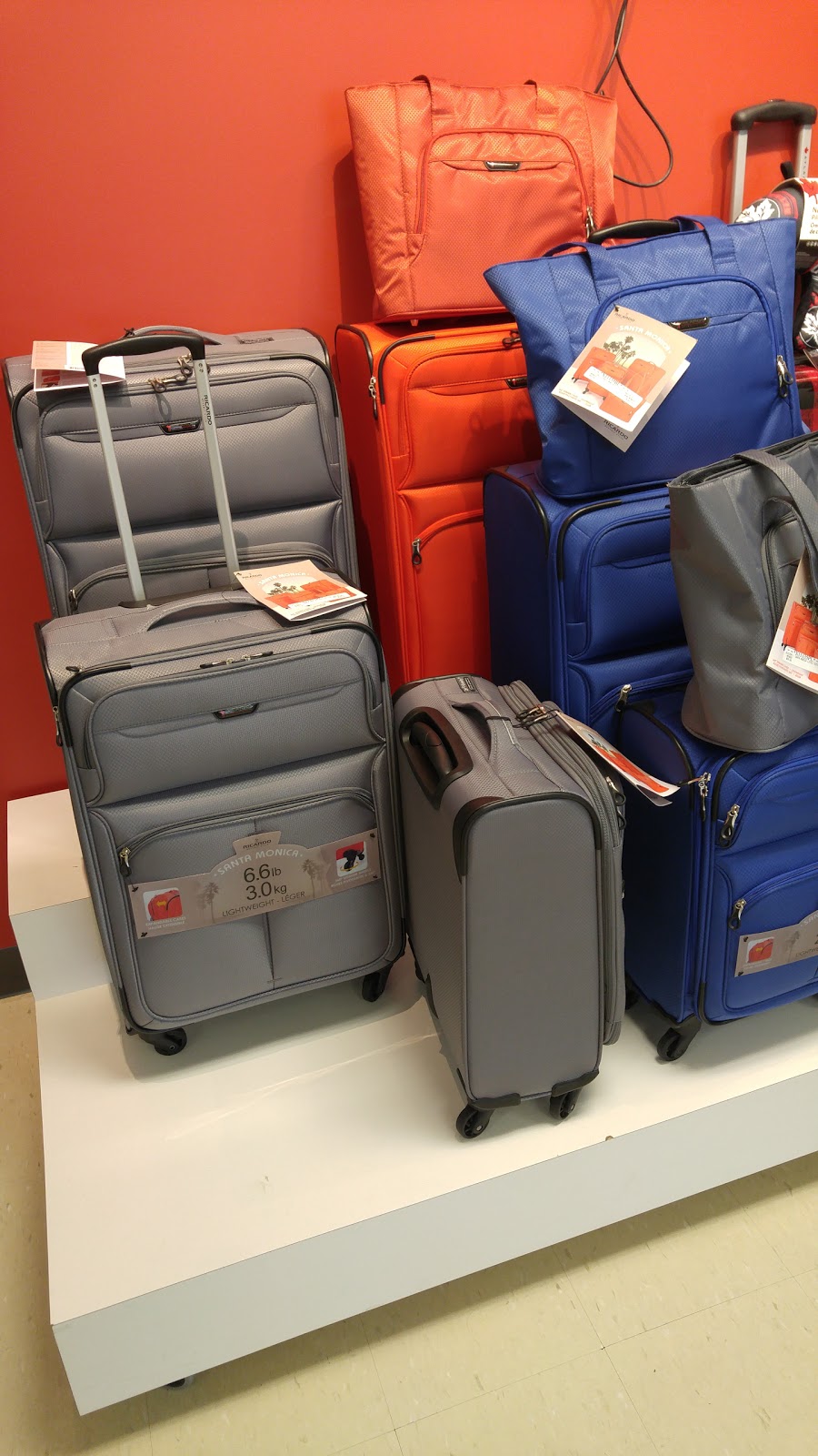 CAA Store - Waterloo | 572 King St N, Waterloo, ON N2L 6L3, Canada | Phone: (519) 746-8875