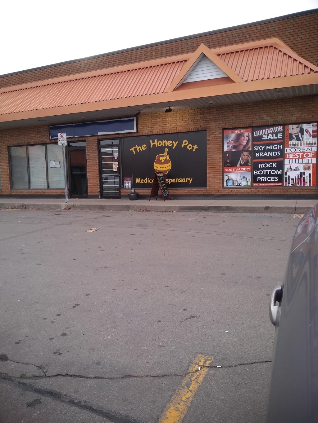 Uno Stop & Canada Post Office | 1447 Upper Ottawa Street L8W 3K0, Hamilton, ON L8W 3J6, Canada | Phone: (905) 318-8661