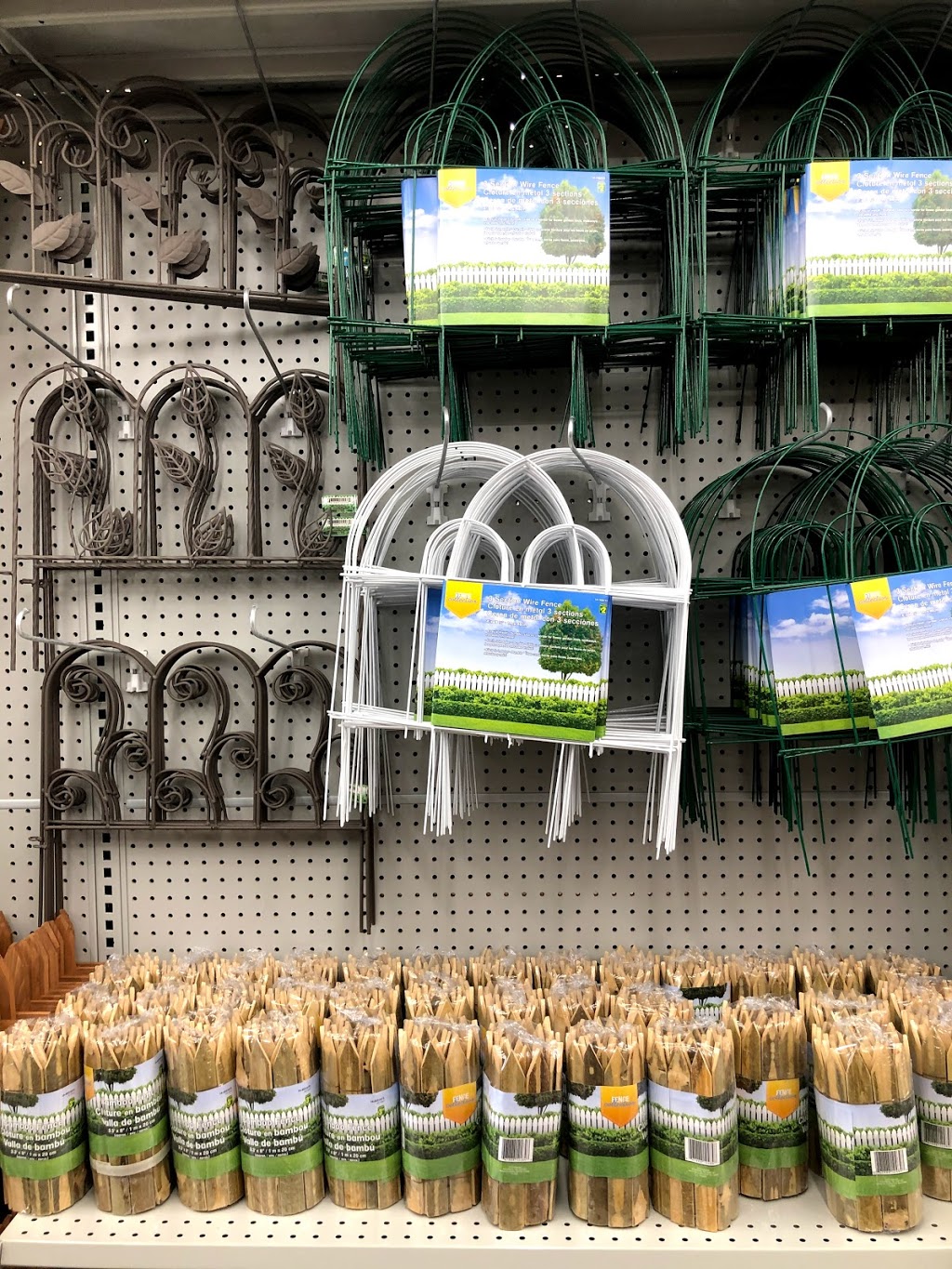Dollarama | 123 Pioneer Dr Pioneer Park Plaza, Kitchener, ON N2P 2A3, Canada | Phone: (519) 893-6554