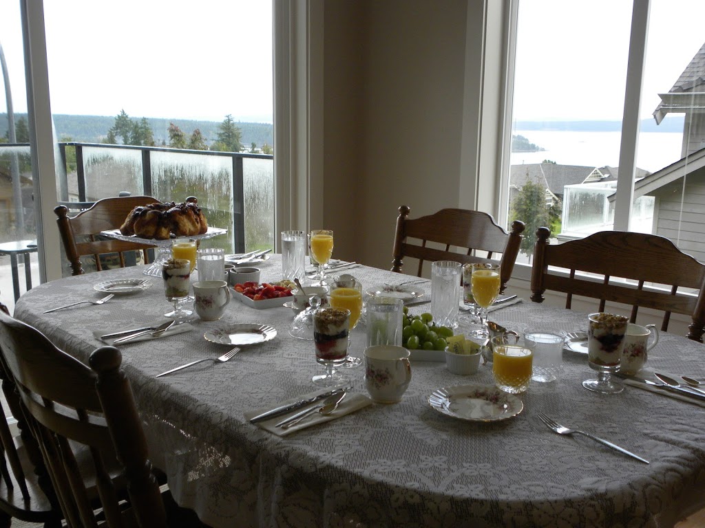 Hillcrest Ave. Bed & Breakfast | 482 Hillcrest Ave, Ladysmith, BC V9G 1W2, Canada | Phone: (250) 924-5658