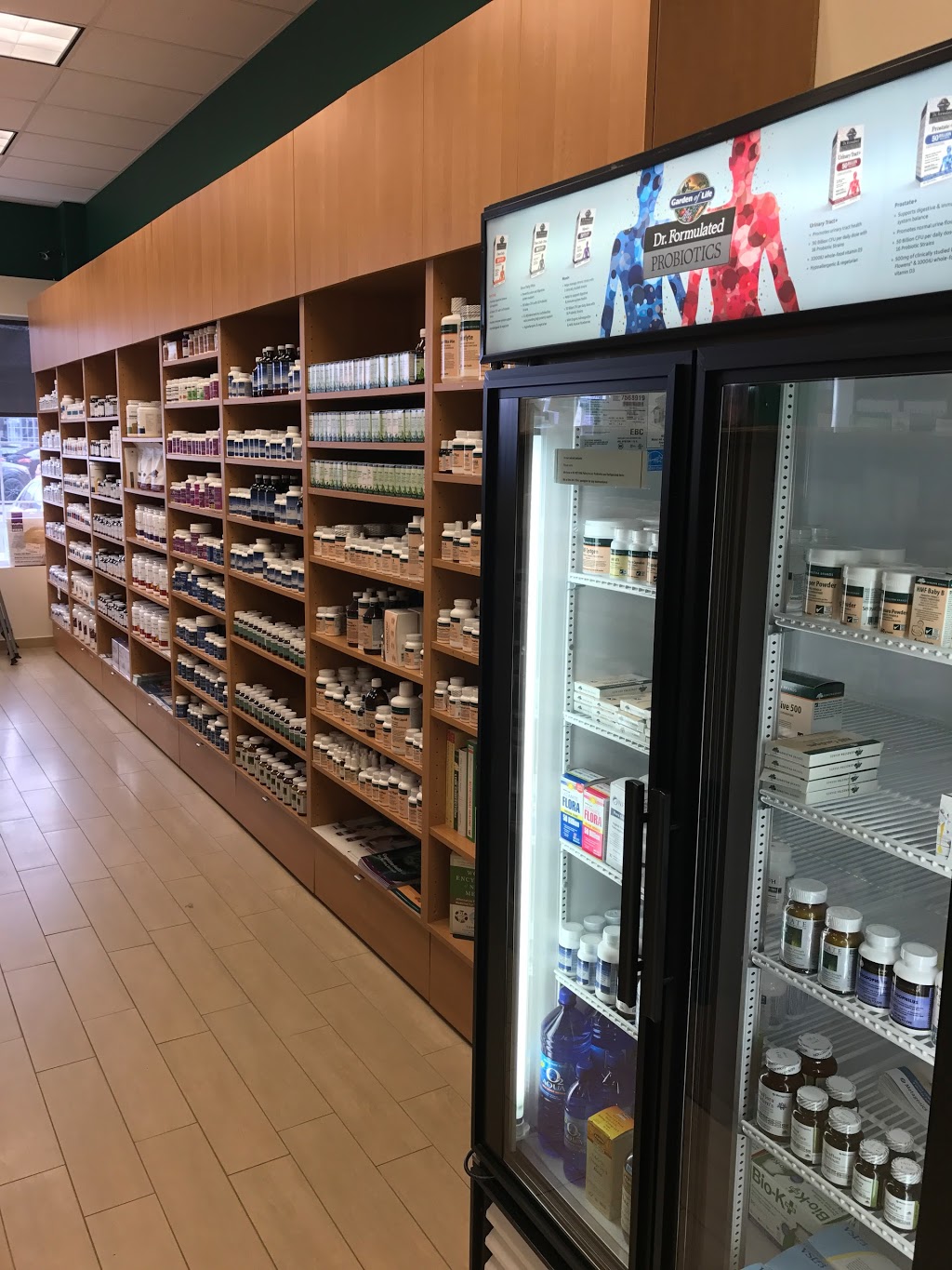 Smiths Pharmacy | 3590 Rutherford Rd Unit 3, Vaughan, ON L4H 3T8, Canada | Phone: (905) 553-1280