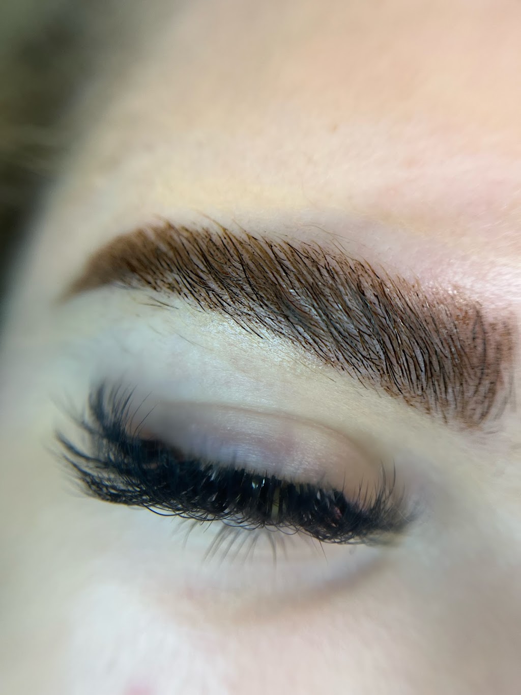 Urban Lash & Brow Bar | 3 Hawthorne Ave, Cobourg, ON K9A 1W3, Canada | Phone: (613) 266-5060