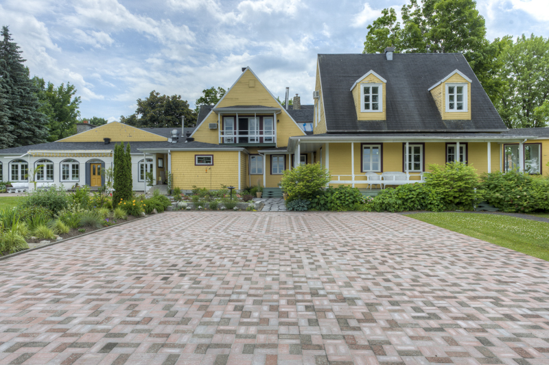 Manoir De Tilly | 3854 Chemin de Tilly, Saint-Antoine-de-Tilly, QC G0S 2C0, Canada | Phone: (418) 886-2077