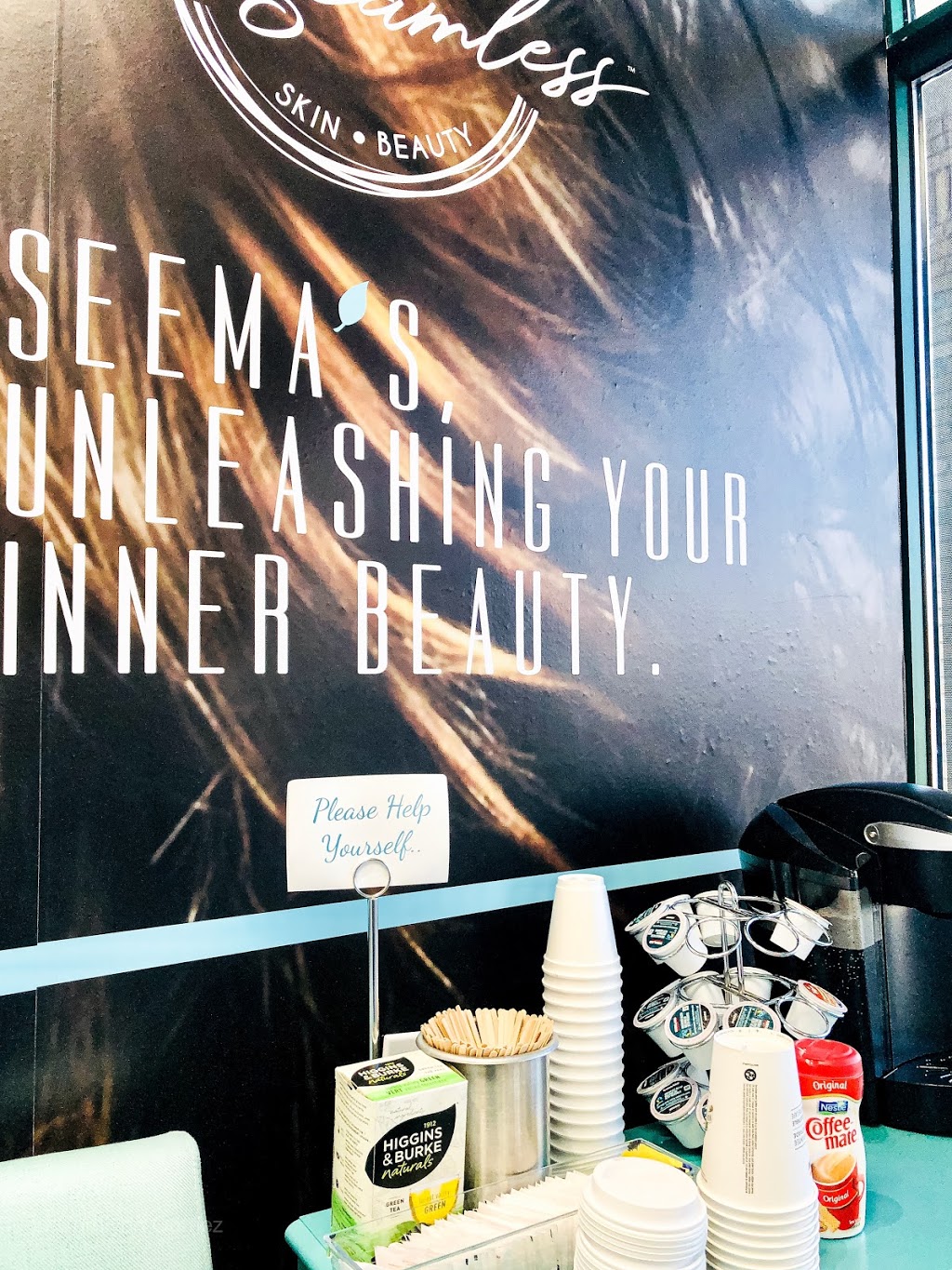 Seemas Laser Spa & Salon | 210 Kortright Rd W, Guelph, ON N1G 4X8, Canada | Phone: (519) 829-0876