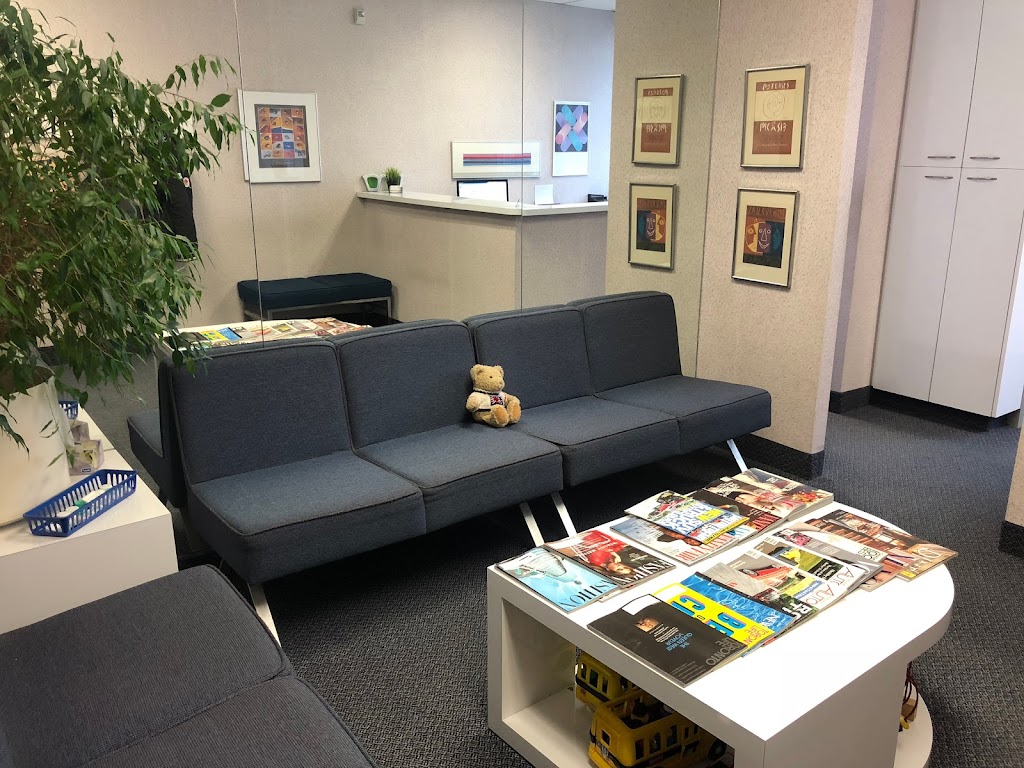 Dr. Harvey Naftolin | 398 Spadina Rd, Toronto, ON M5P 2W2, Canada | Phone: (416) 630-4461