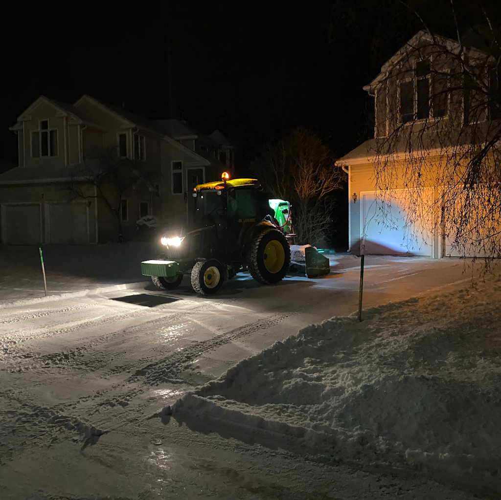 Collingwood MK Lawn Care | 114 Katherine St, Collingwood, ON L9Y 3R5, Canada | Phone: (705) 441-2747