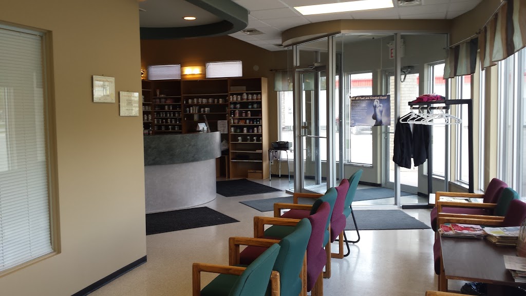 Lorette Chiropractic Centre | 1334 Dawson Rd, Lorette, MB R5K 0T2, Canada | Phone: (204) 878-3554