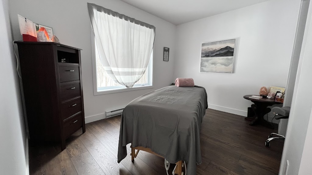 Être Soi-Même Centre Santé - Bee Yourself Wellness | 214 Mnt Brisebois, Saint-Colomban, QC J5K 2S1, Canada | Phone: (579) 888-9031