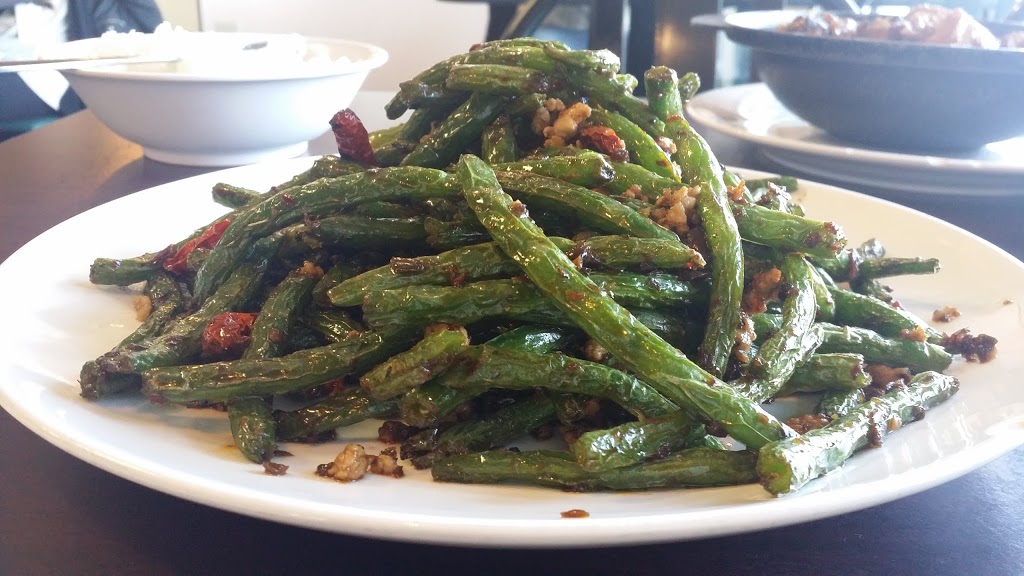 Huang Pu River Restaurant | 1875 Pembina Hwy, Winnipeg, MB R3T 2G6, Canada | Phone: (204) 261-4407
