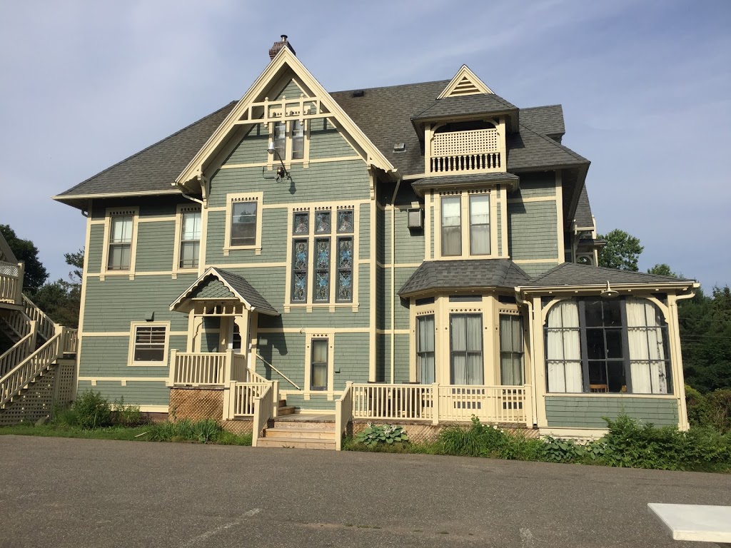 Victorias Historic Inn | 600 Main St, Wolfville, NS B4P 1E8, Canada | Phone: (800) 556-5744