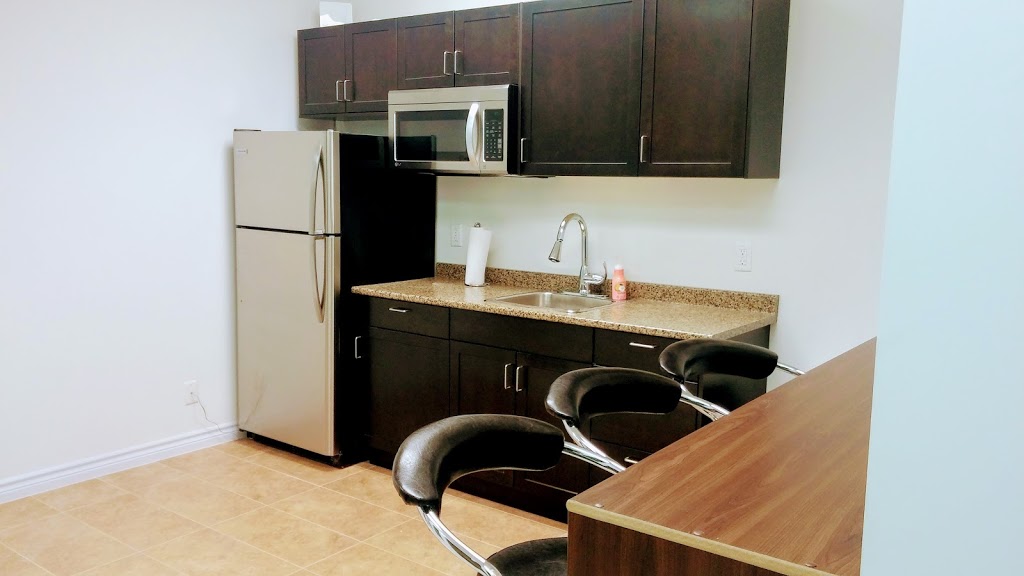 HUDDLESPACE™ | 2355 Derry Rd E #27, Mississauga, ON L5S 1V6, Canada | Phone: (289) 652-2540