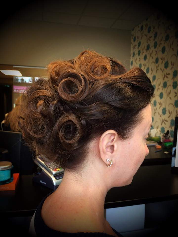 Buffie & Co Salon Spa | 2539 Main St, Winnipeg, MB R2V 4W3, Canada | Phone: (204) 334-2833