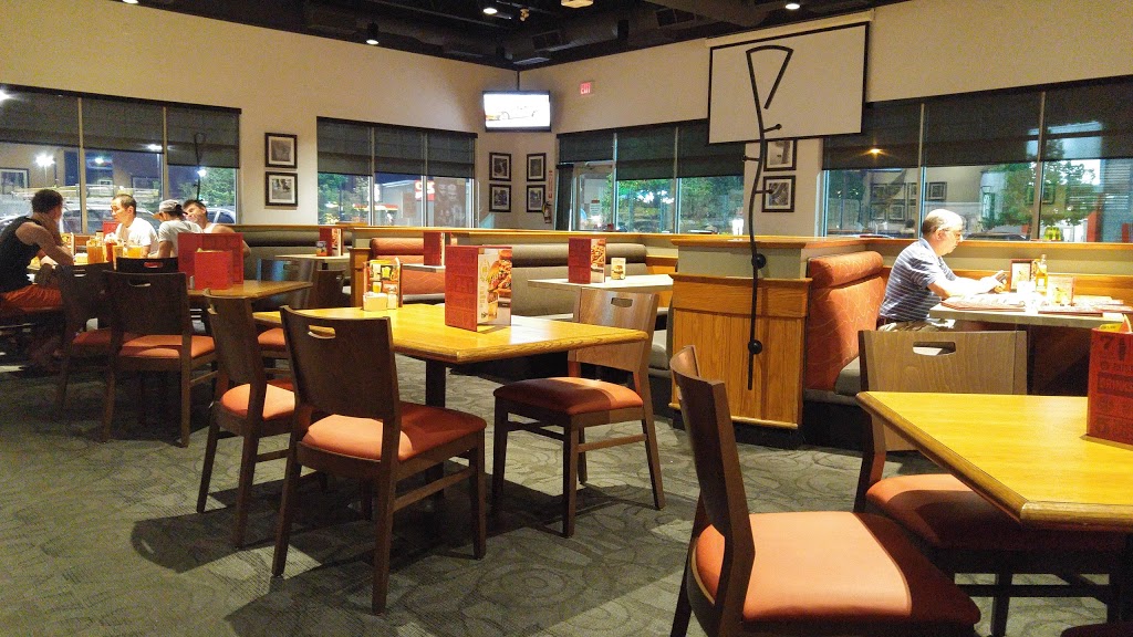 Boston Pizza | 180 Rimrock Rd, Toronto, ON M3J 3A6, Canada | Phone: (416) 636-6275