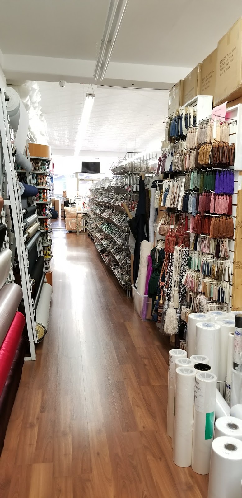 Nova Sewing Centre | 289 Ottawa St N, Hamilton, ON L8H 3Z8, Canada | Phone: (905) 549-8052