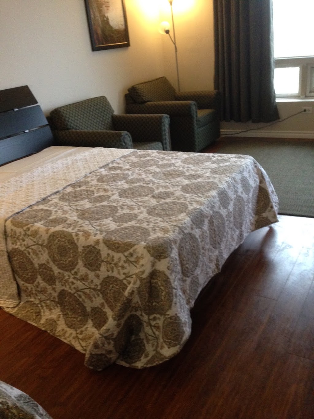Towne & Country Motel Windsor | 2883 Howard Ave, Windsor, ON N8X 3Y4, Canada | Phone: (519) 969-9120