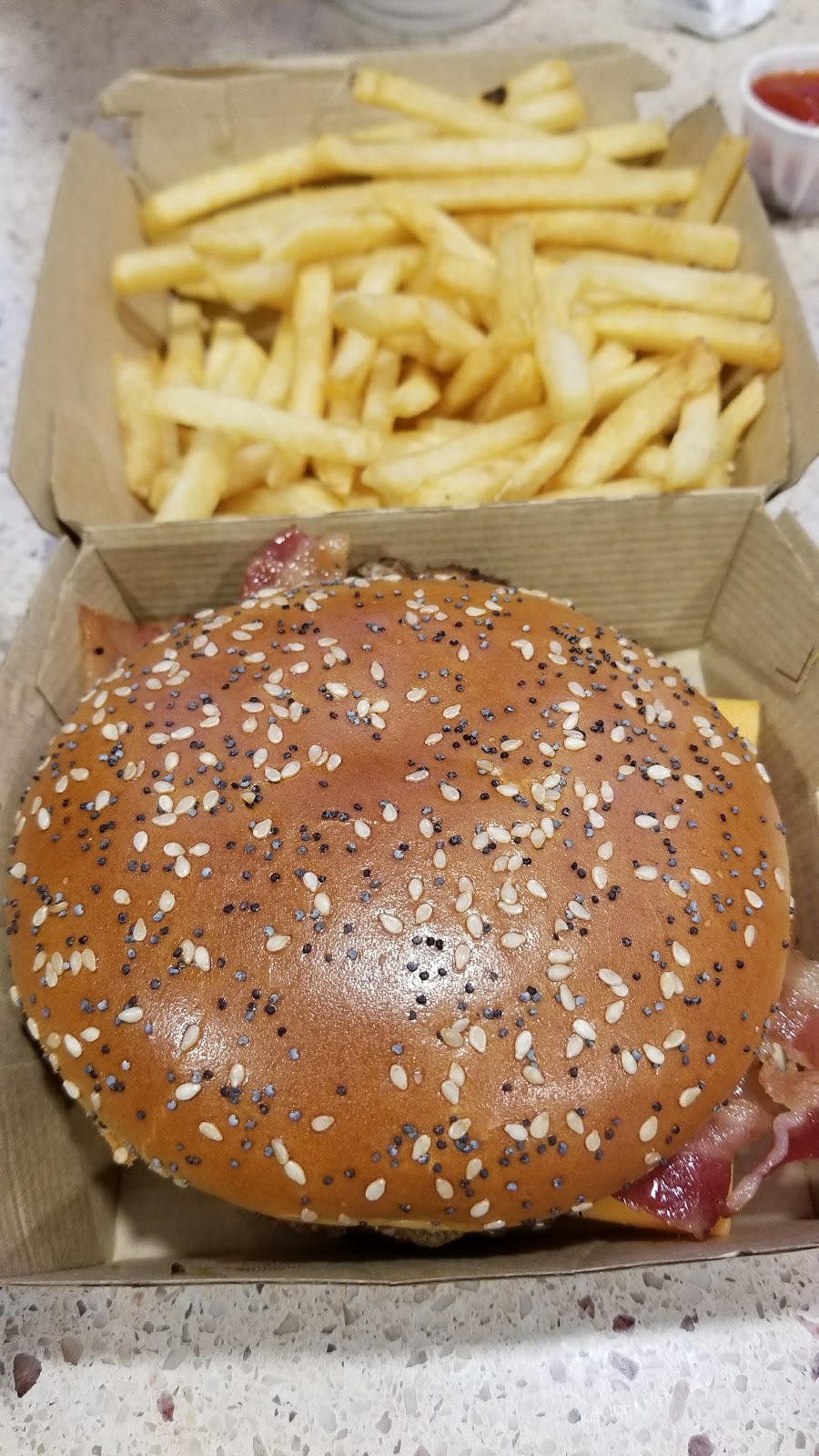 McDonalds | 1278 Topsail Rd, Paradise, NL A1L 1N7, Canada | Phone: (709) 782-2853