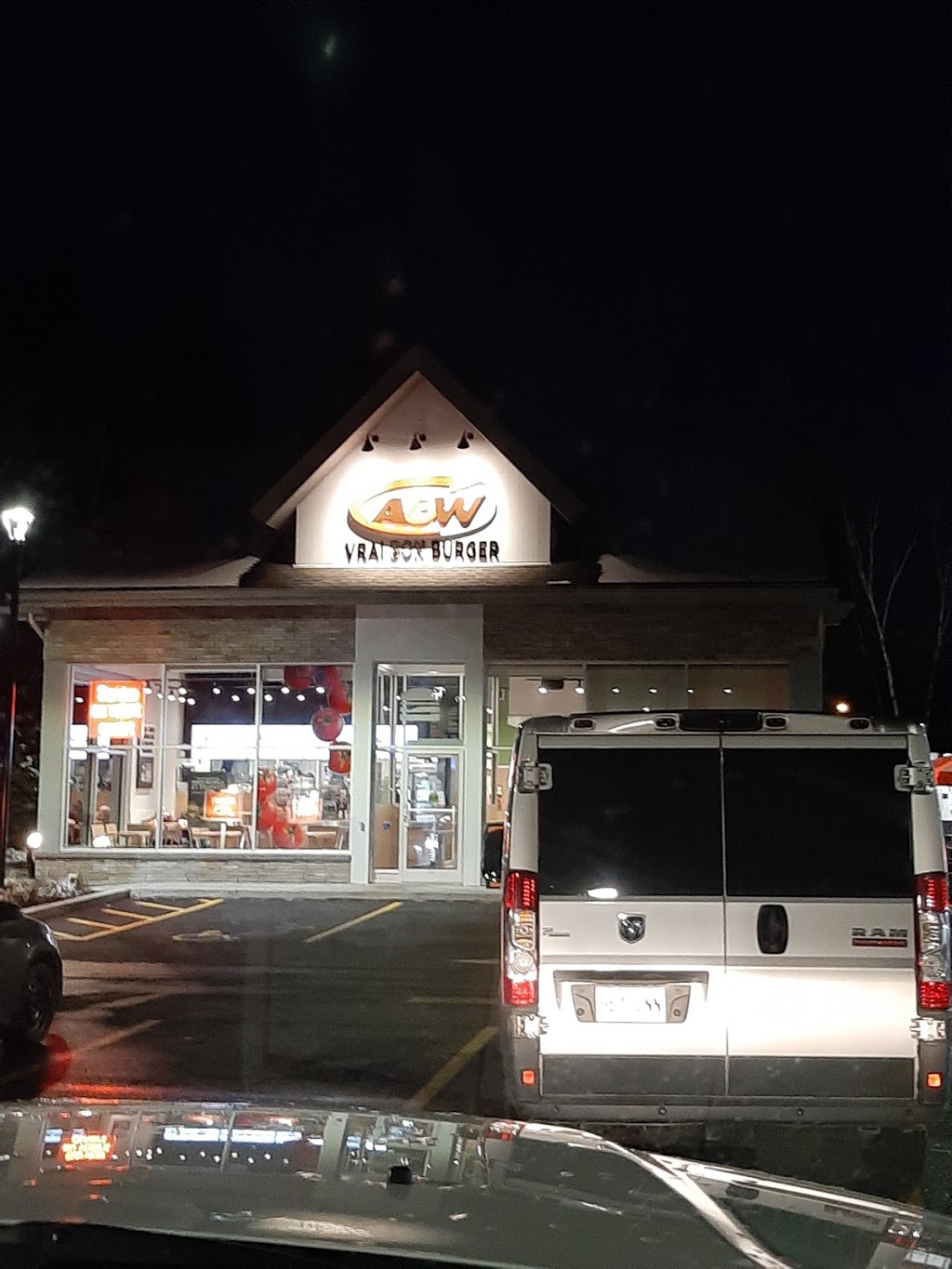A&W | 190 Rue de Saint Jovite, Mont-Tremblant, QC J8E 2Z9, Canada | Phone: (873) 479-0125