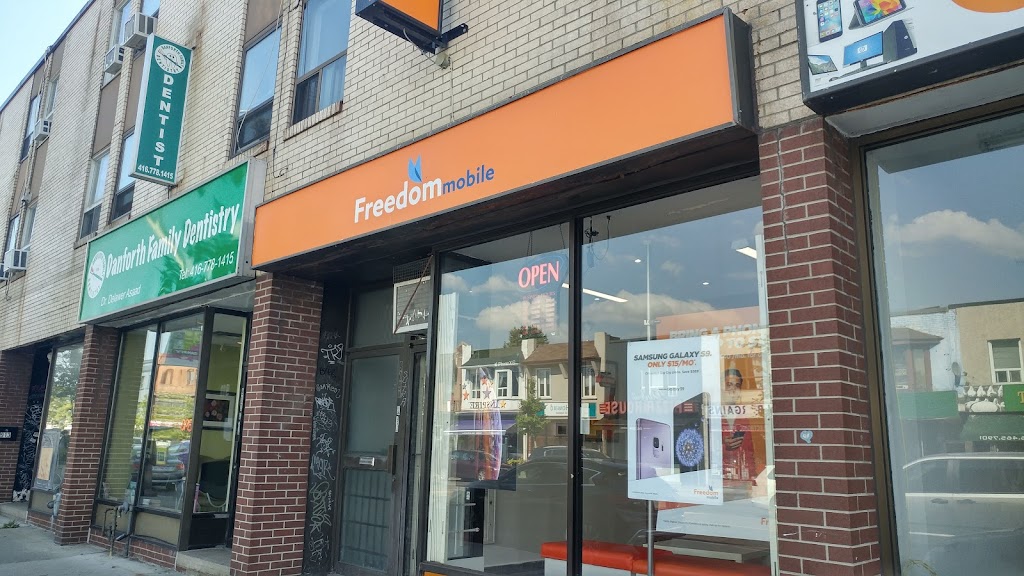 Freedom Mobile | 909 Danforth Ave, Toronto, ON M4J 1L8, Canada | Phone: (416) 461-2525