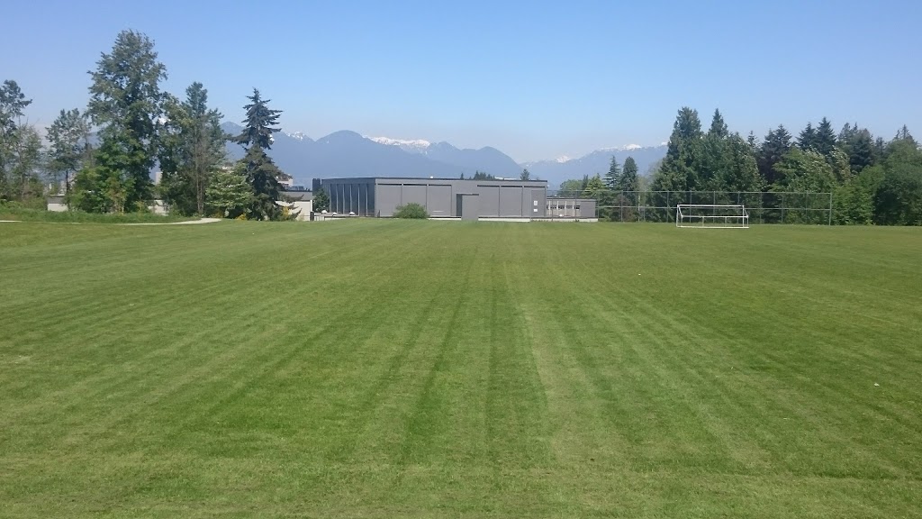Oak Meadows Park | 899 W 37th Ave, Vancouver, BC V5Z 3S1, Canada | Phone: (604) 873-7000