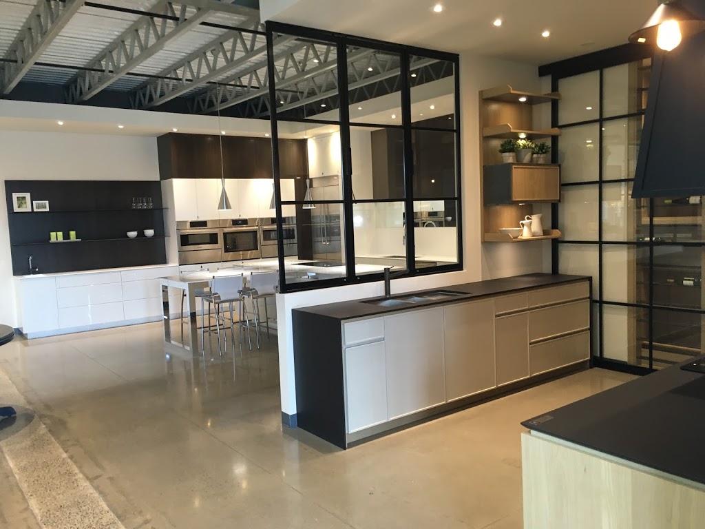 Ateliers Jacob Cuisine & Espace | 2050 F X Sabourin, Saint-Hubert, QC J3Z 0A9, Canada | Phone: (450) 222-5588