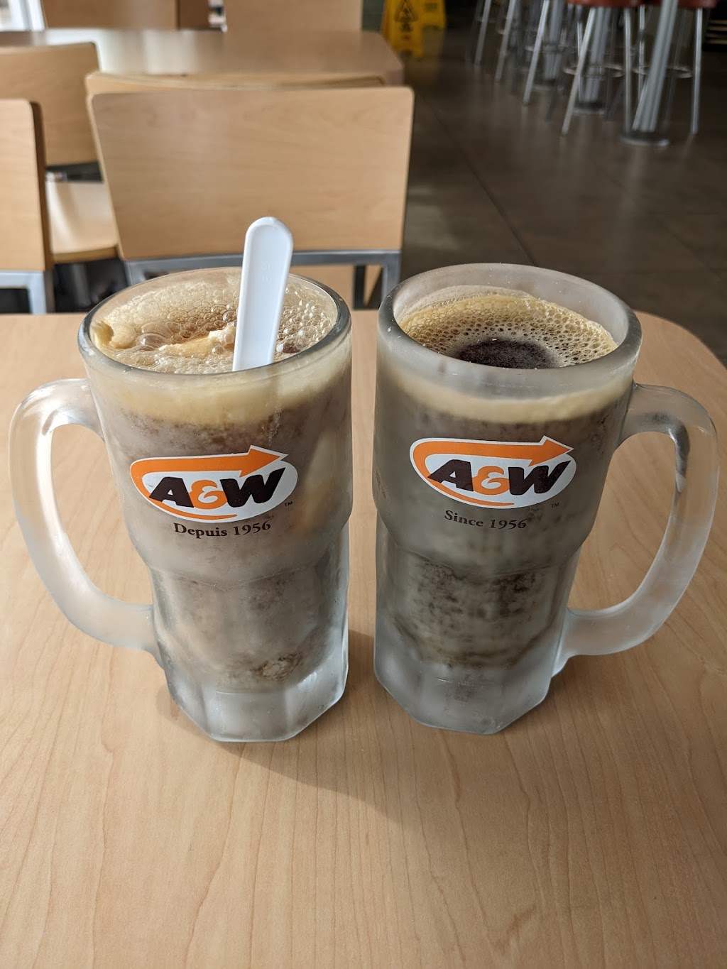 A&W Canada | 150 3 Ave S, Lethbridge, AB T1J 4L2, Canada | Phone: (403) 328-3434