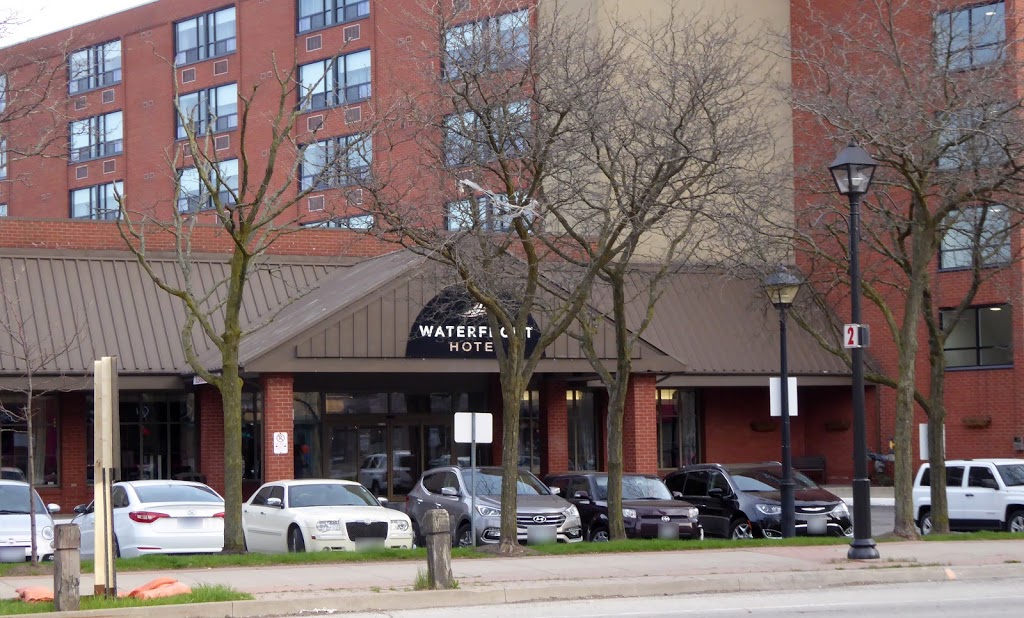 Waterfront Hotel Burlington | 2020 Lakeshore Rd, Burlington, ON L7R 4G8, Canada | Phone: (905) 681-5400