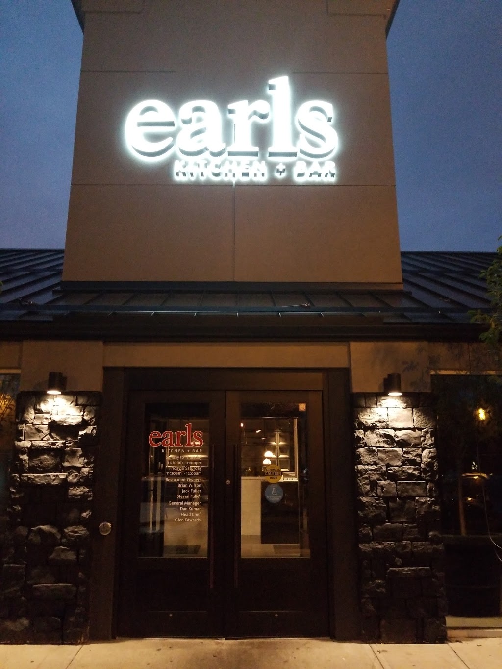 Earls Kitchen + Bar | Westhills Town Centre, 140 Stewart Green SW, Calgary, AB T3H 3C8, Canada | Phone: (403) 246-7171