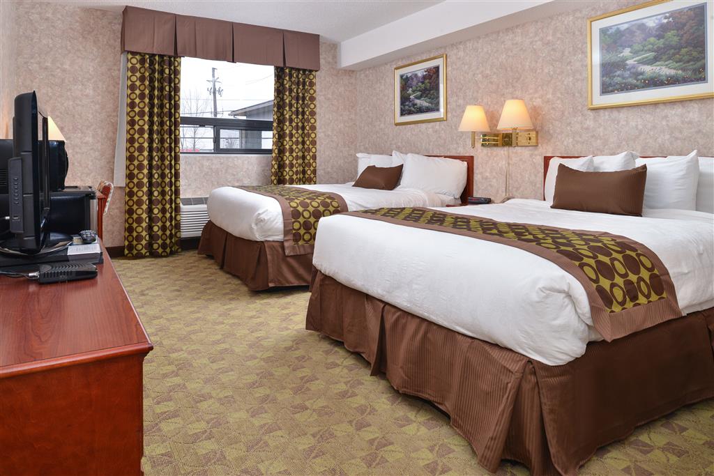 Lexington Inn & Suites Windsor | 2130 Division Rd, Windsor, ON N8W 2A1, Canada | Phone: (519) 250-4657