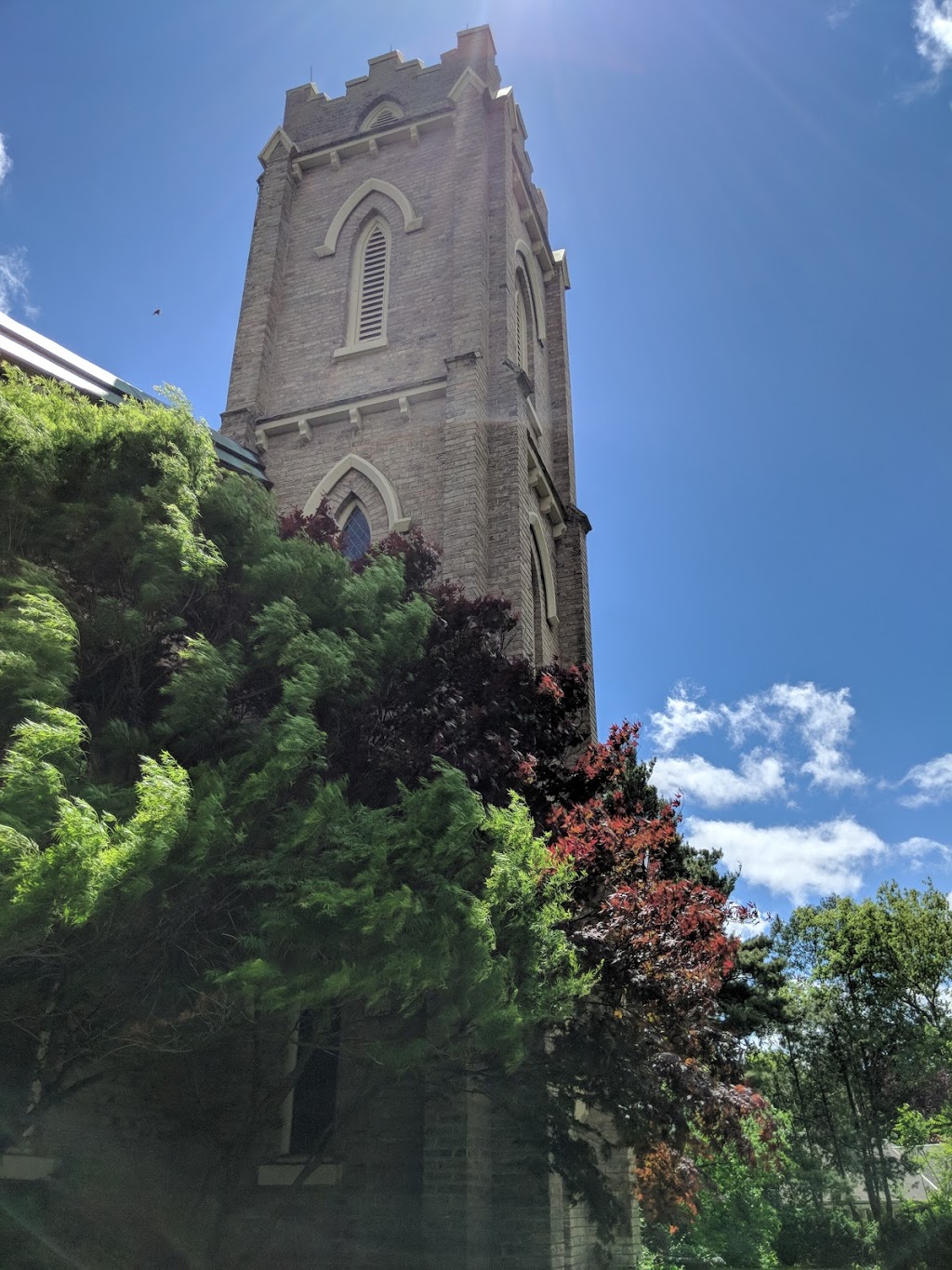 Saint Johns York Mills Anglican Church Cemetery | 19 Don Ridge Dr, Toronto, ON M2P, Canada | Phone: (416) 225-6611