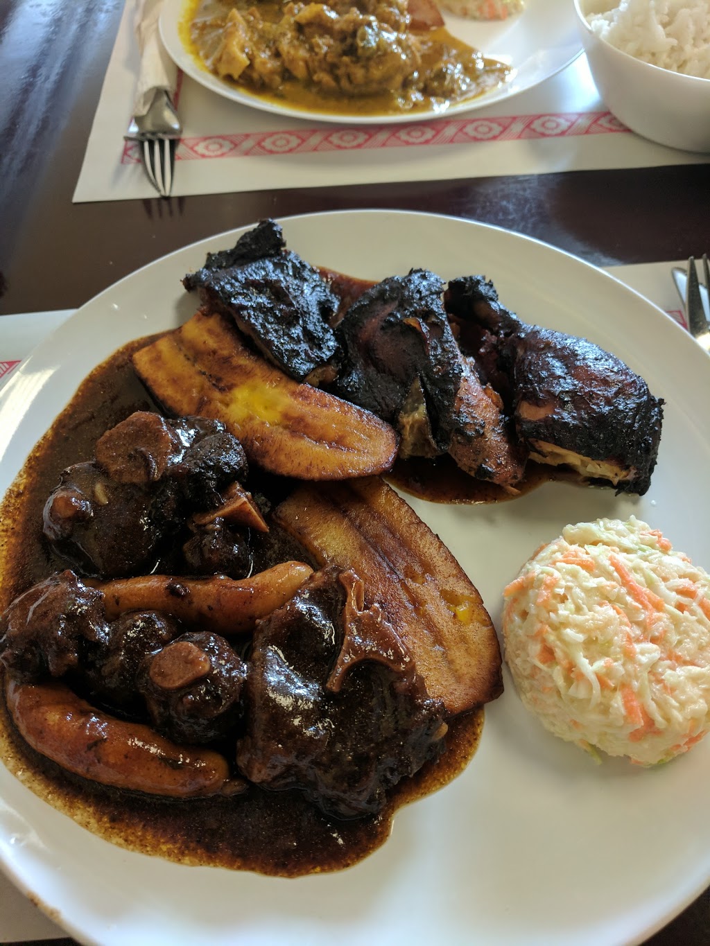 Ocho Rios Caribbean Eatery | 1800 Bank St #15, Ottawa, ON K1V 0W3, Canada | Phone: (613) 733-9999