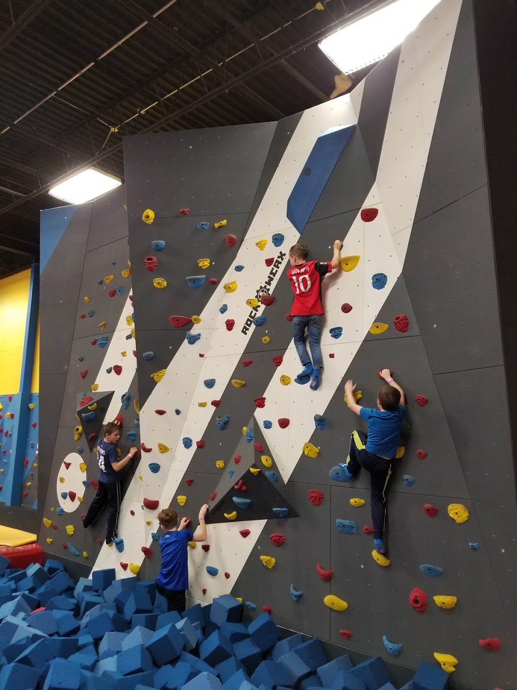 Aerosports Trampoline Park | 2679 Bristol Cir, Oakville, ON L6H 6Z8, Canada | Phone: (905) 829-2989