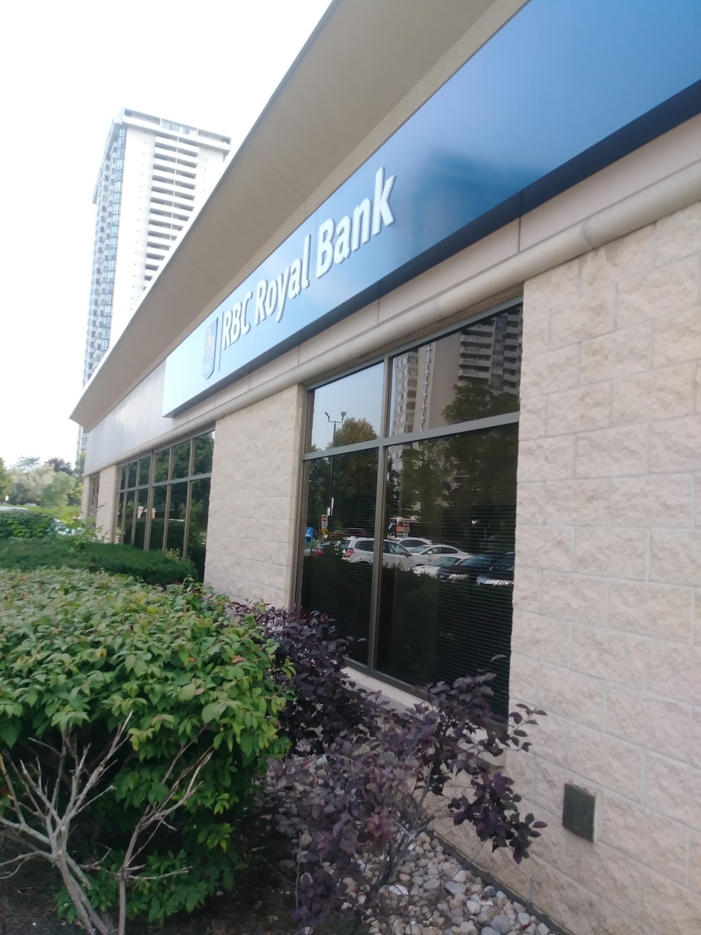 Royal Bank | 1510 Finch Ave E, North York, ON M2J 4Y6, Canada | Phone: (416) 491-0050