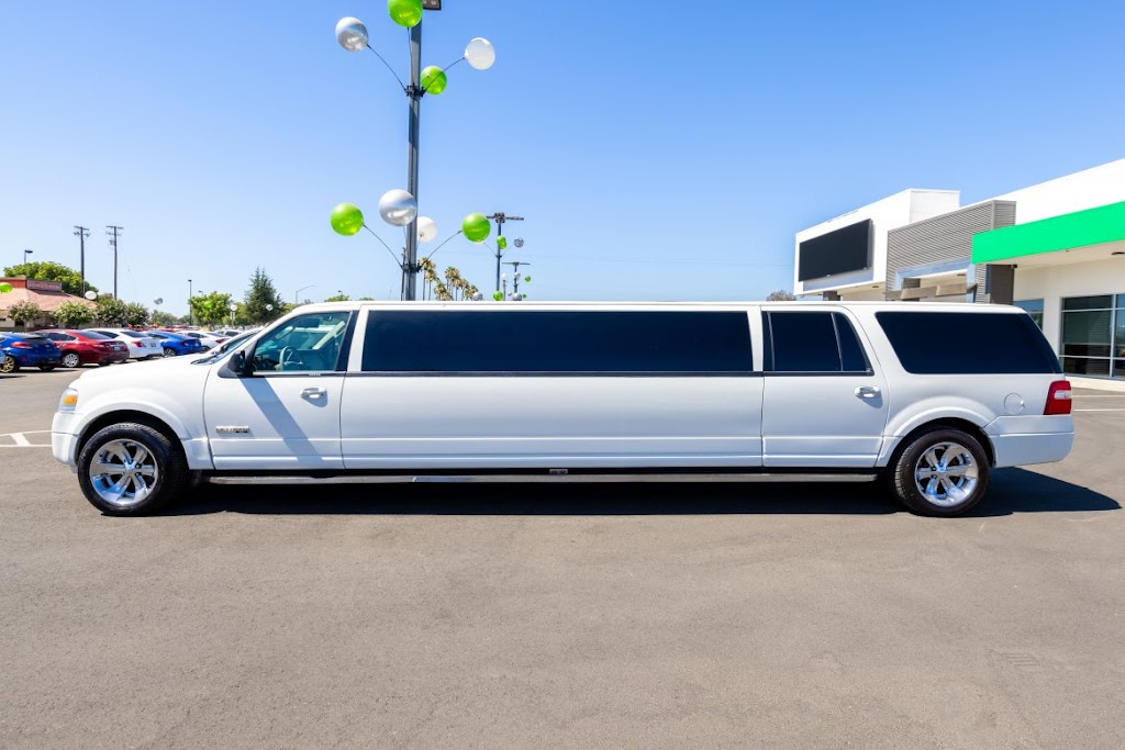 Top Limo Niagara Falls | 17, 7000 McLeod Rd Suite# 256, Niagara Falls, ON L2G 7K3, Canada | Phone: (647) 807-5466