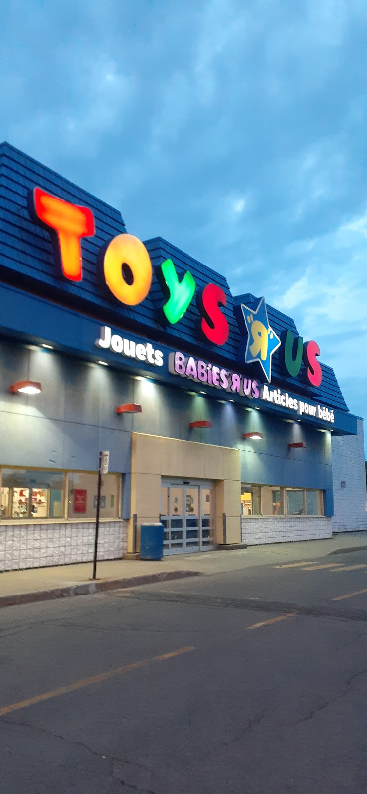 Toys"R"Us | 7125 Bd Newman, LaSalle, QC H8N 2K3, Canada | Phone: (514) 366-4532
