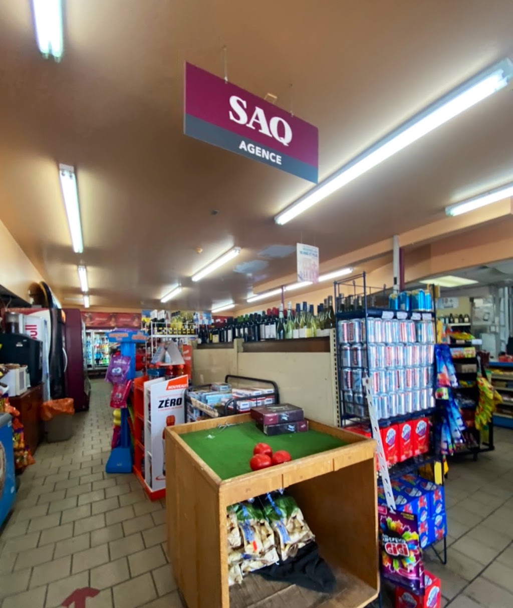 SAQ Agence - Épicerie du Carrefour | 2423 Chem. de lÉglise, Sainte-Clotilde-de-Châteauguay, QC J0L 1W0, Canada | Phone: (833) 587-2727