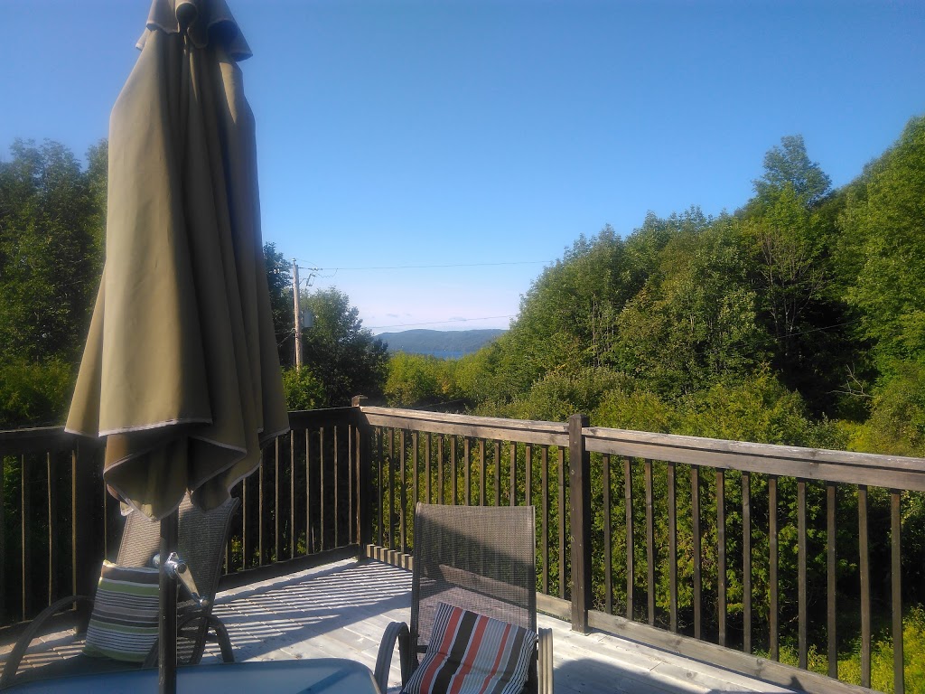 HAMMAK | 33 Chemin de lAuberge, Hatley, QC J0B 2C0, Canada | Phone: (819) 842-4040
