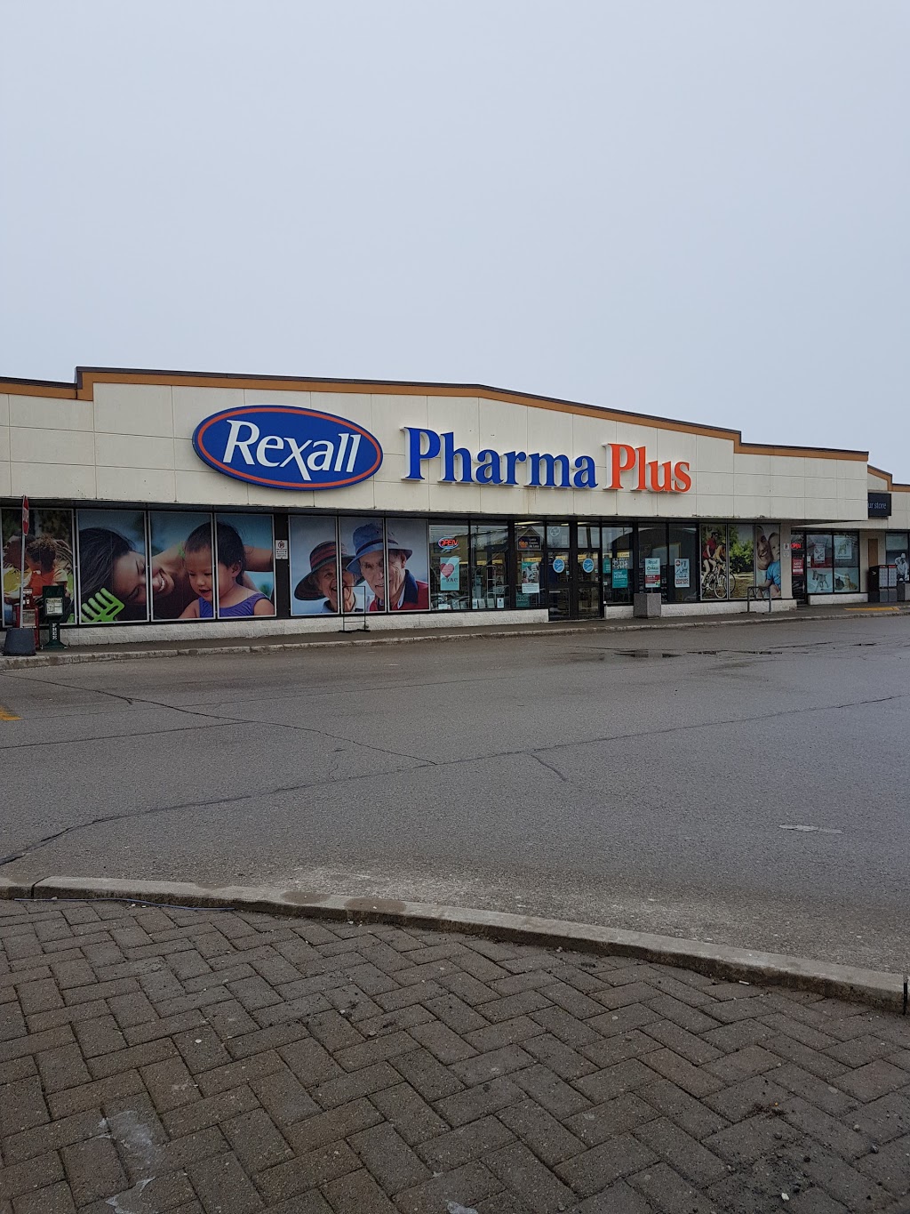 Rexall | 372 Queen St, Acton, ON L7J 2Y5, Canada | Phone: (519) 853-2220