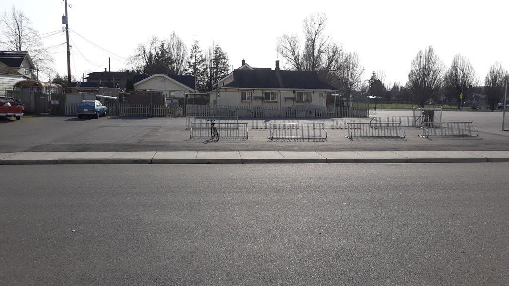 Whatcom Middle School | 810 Halleck St, Bellingham, WA 98225, USA | Phone: (360) 676-6460