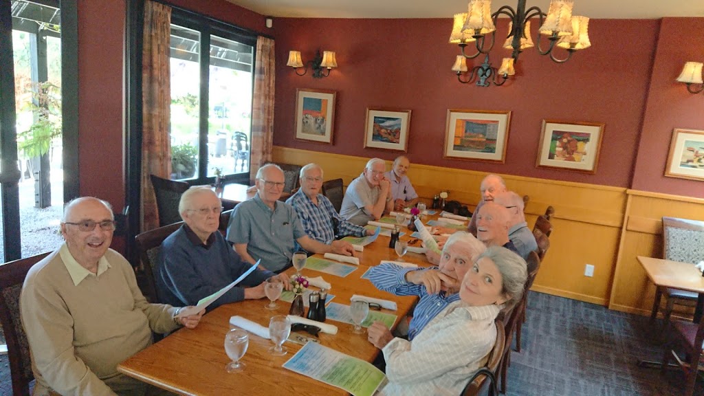 Bill Matticks Restaurant & Lounge | 5331 Cordova Bay Rd, Victoria, BC V8Y 1R1, Canada | Phone: (250) 658-4271