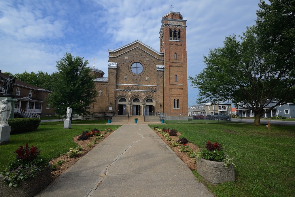 St. Cletus Church | 223 201 RTE, Saint-Clet, QC J0P 1S0, Canada | Phone: (450) 265-3213
