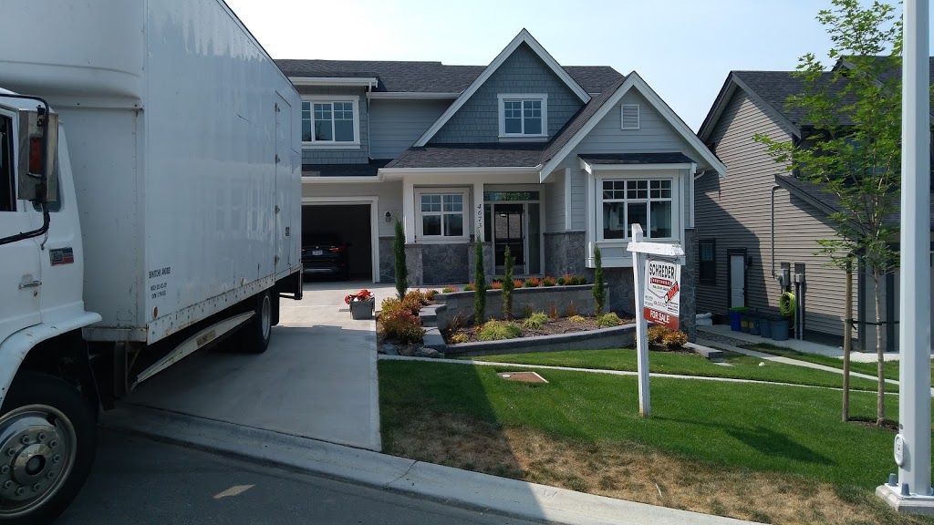 Moving Company Burnaby - Movers - Signature Moving | 306-7227 Balmoral St, Burnaby, BC V5E 1J6, Canada | Phone: (778) 325-6683