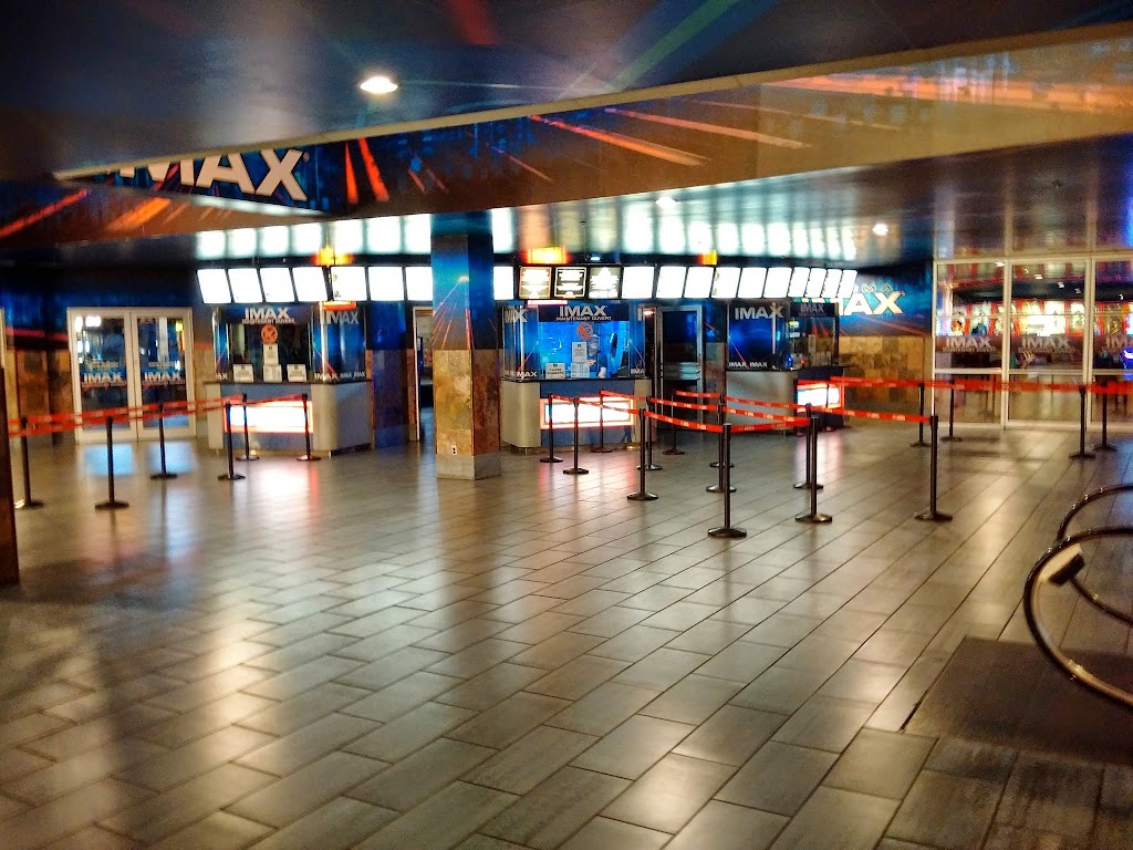 Guzzo Movie Theater | 901 Bd Crémazie O, Montréal, QC H4N 3M5, Canada | Phone: (514) 385-5566
