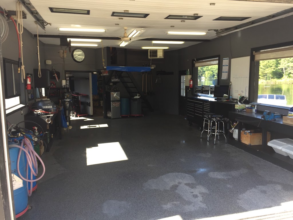 Six Mile Lake Marina | 104 Vollicks Rd, Port Severn, ON L0K 1S0, Canada | Phone: (705) 756-2228