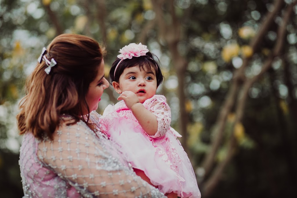 Clicks by Arooj Fatima | Burlington, ON L7M 4H2, Canada | Phone: (289) 707-6384